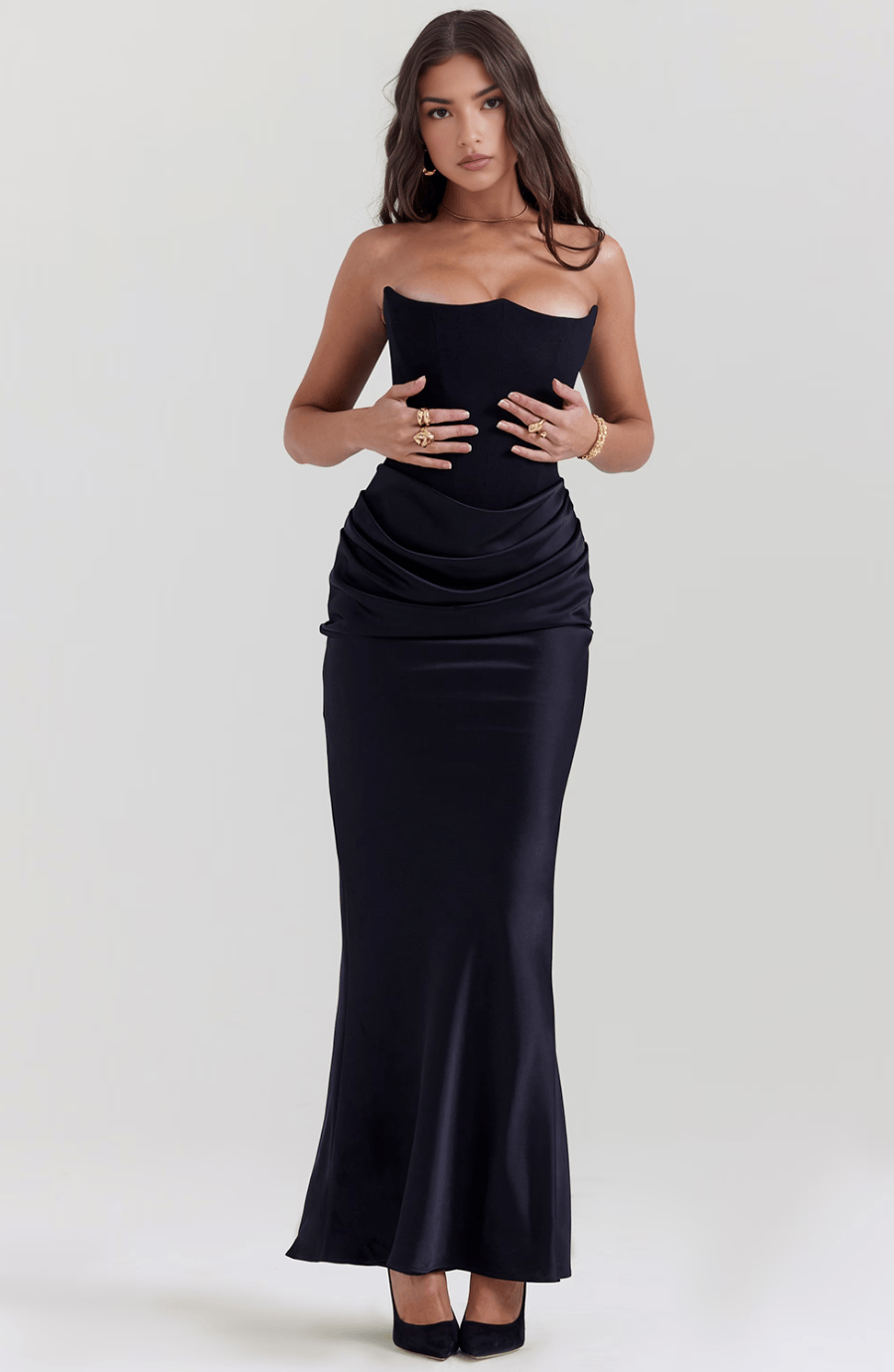 Velira Maxi Dress Juoda / S Mia Be rankovių korseto maksi suknelė