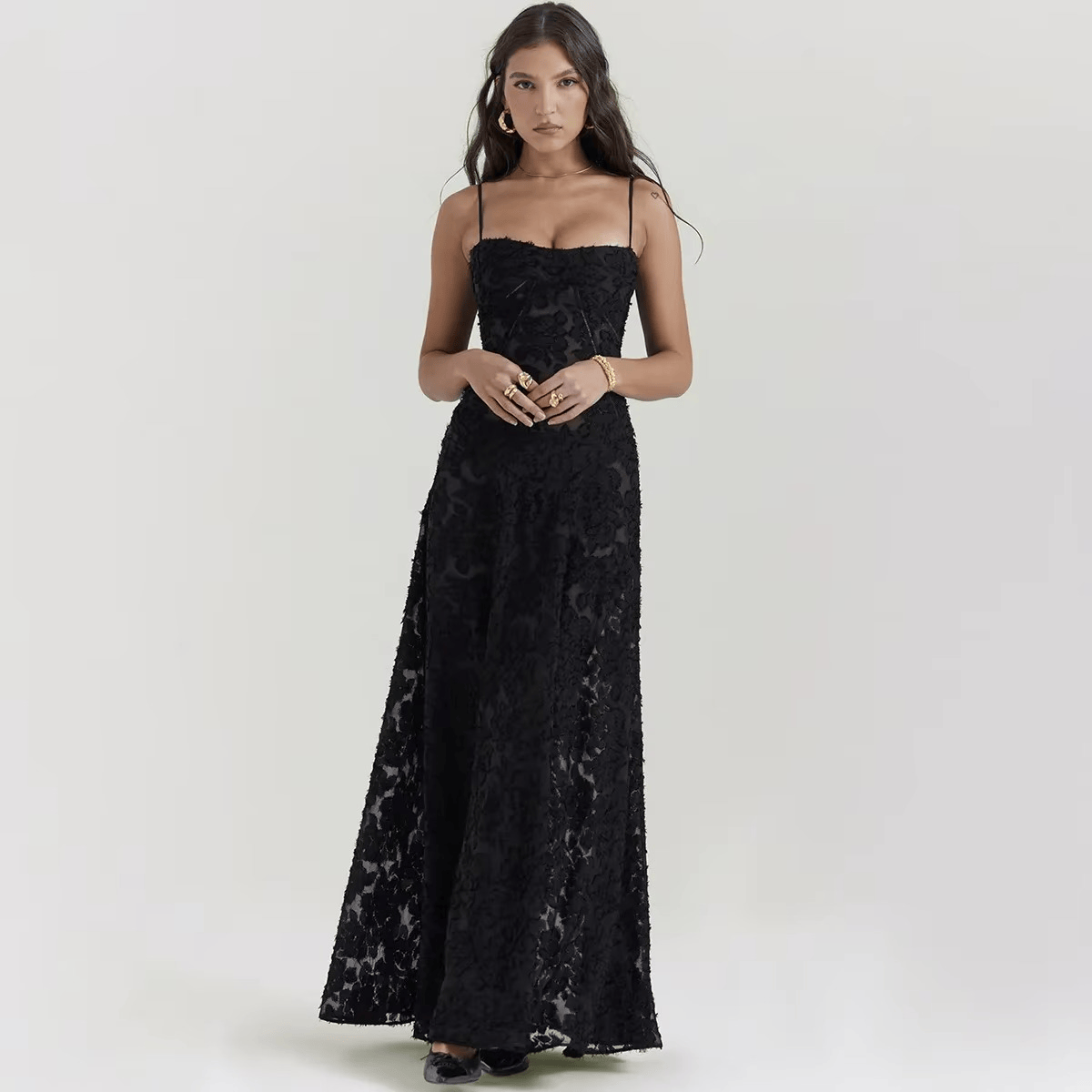 Velira Maxi Dress Juoda / XS Annabelle Nėriniuotas Maxi Suknelė