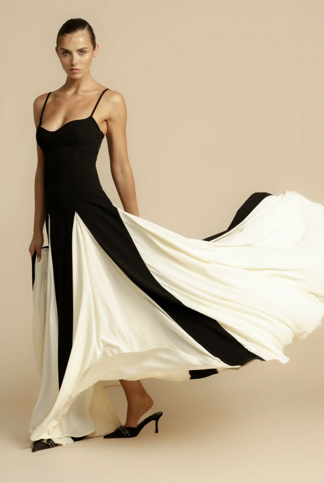 Velira Maxi Dress Paloma Vakarinė Maxi Suknelė