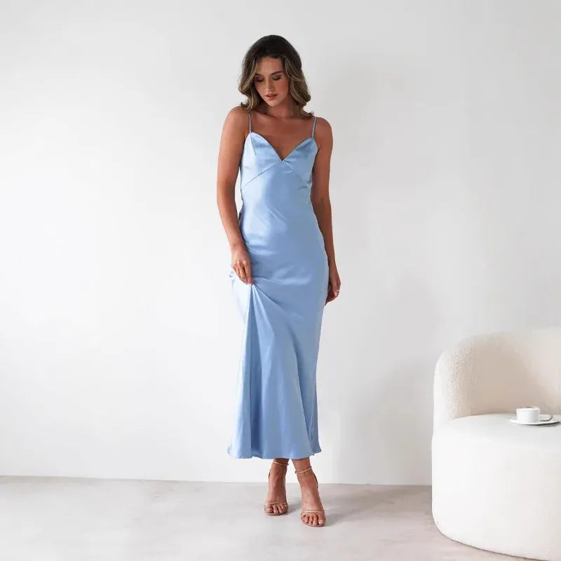 Velira Maxi Dress Satinė Slip Maxi Suknelė su Delikatais Dirželiais