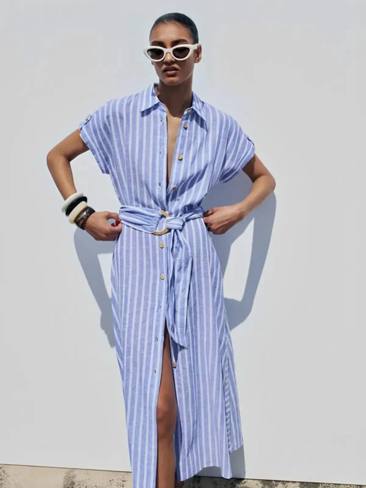 Velira Maxi Dress Šviesiai mėlyna / XS Juostuotas lino mišinio darbo maxi suknelė su diržu
