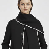 Velira Nellie | Black Wool Cape Coat with Contrast Trim Nellie | Juodas vilnos apsiaustas su kontrastingais akcentais