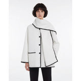 Velira Nellie | Black Wool Cape Coat with Contrast Trim Ryški balta / S Nellie | Juodas vilnos apsiaustas su kontrastingais akcentais