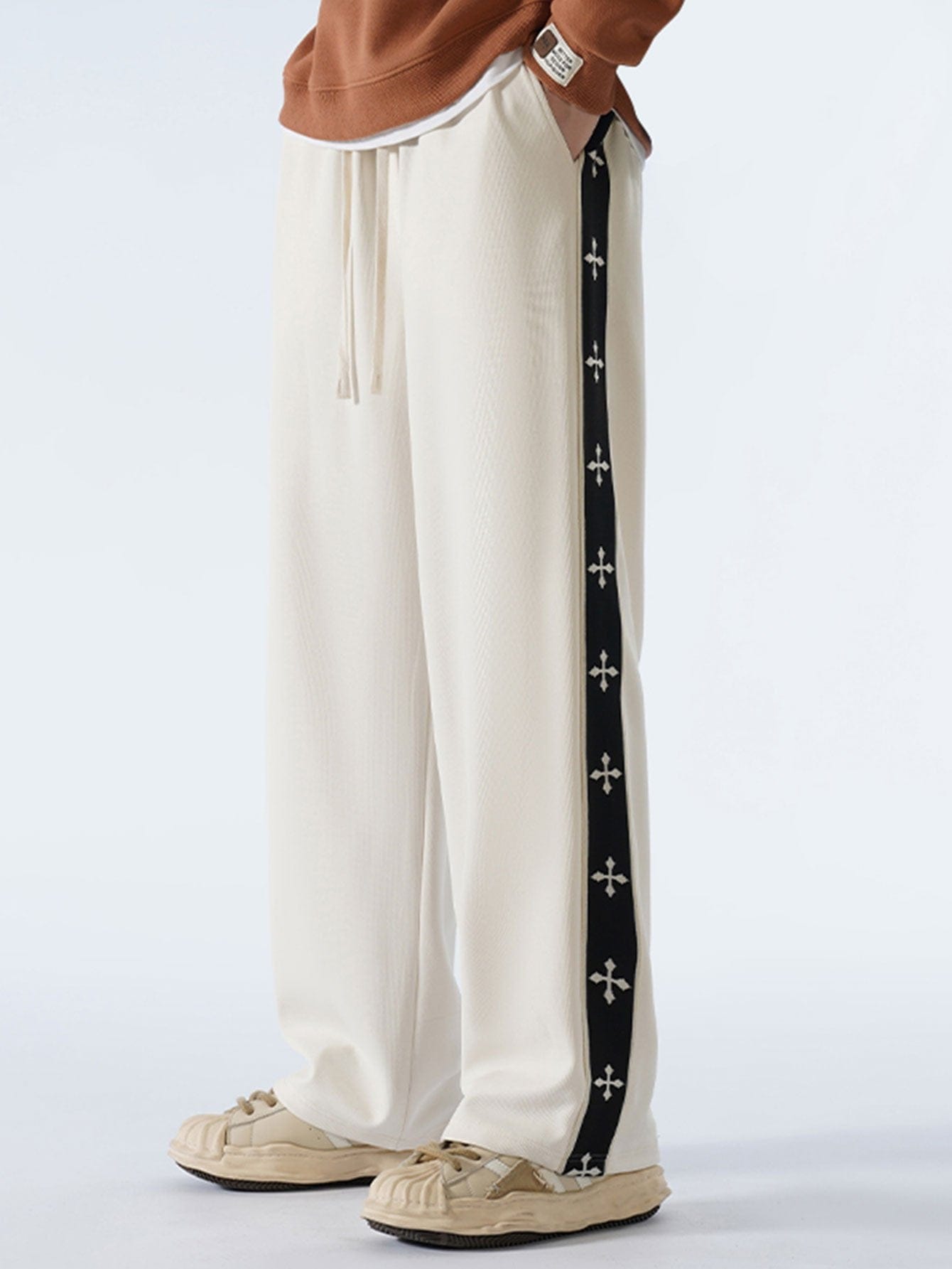Velira Pants bežinė / S Atsipalaidavęs kirpimas, kryžminiai šoninės juostos tiesūs kelnių
