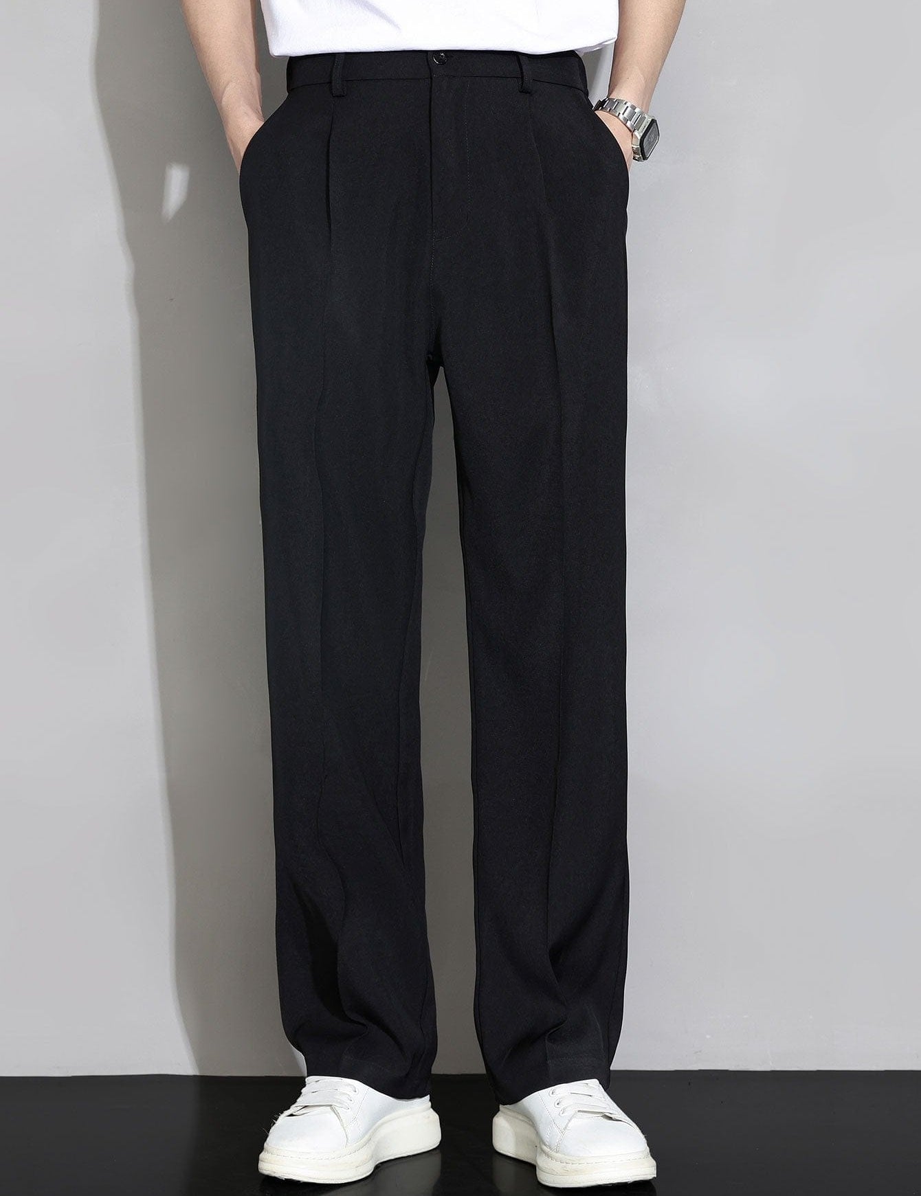 Velira Pants juoda / S Atsipalaidavę Elastingi Juosmens Tiesūs Kelnės