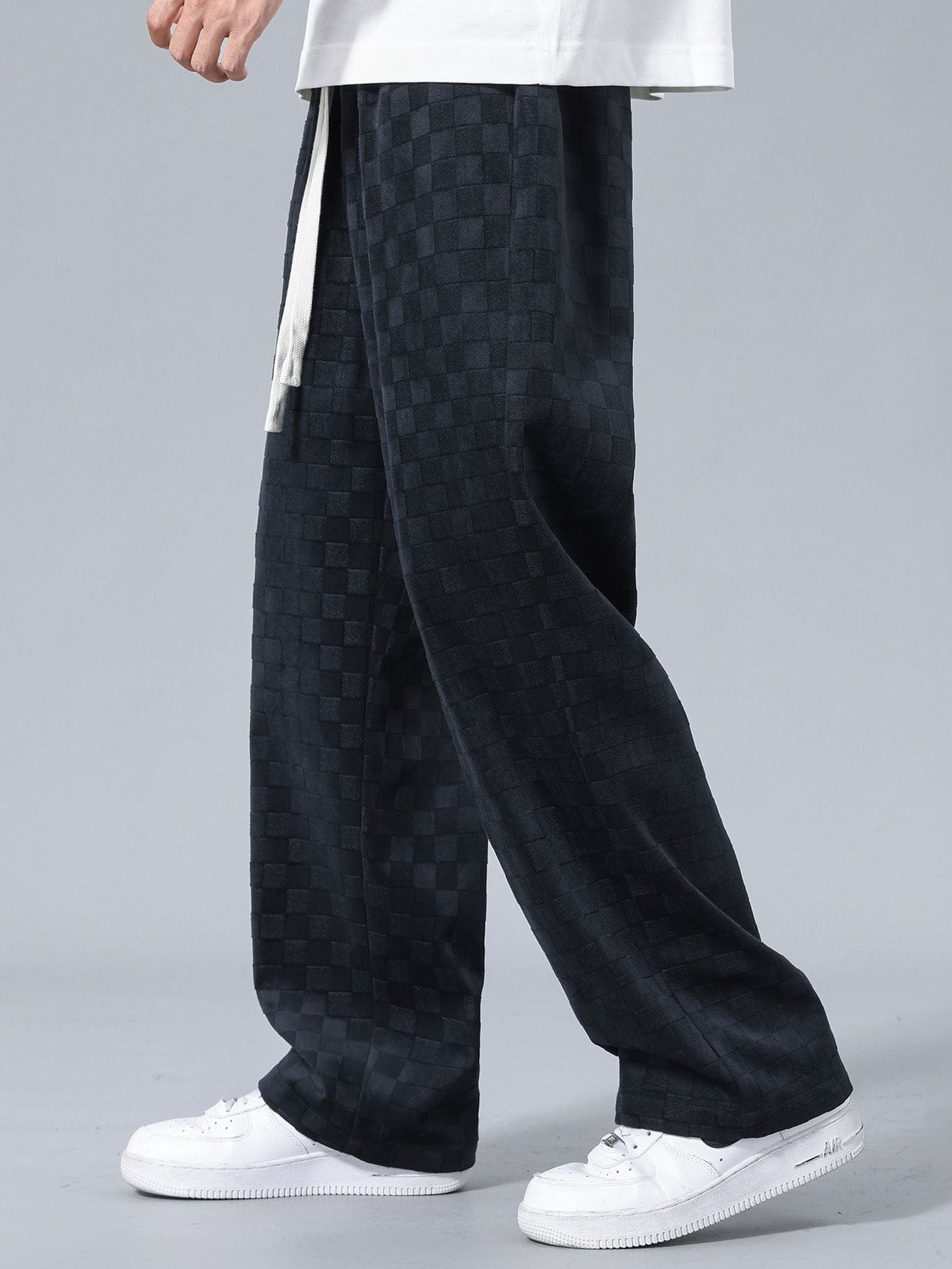 Velira Pants juoda / XS Šachmatų rašto tiesios kojos kelnės