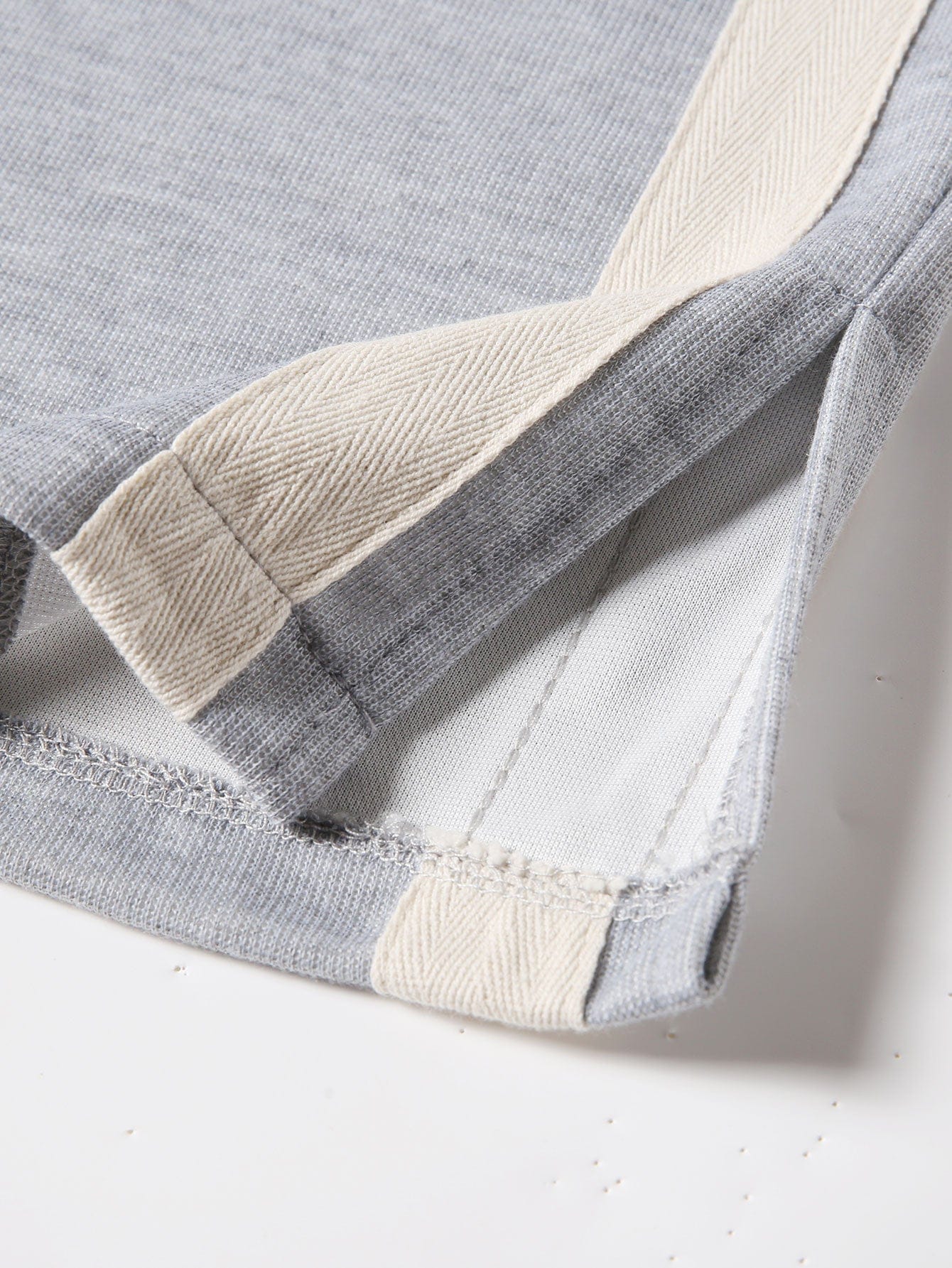 Velira Pants Pantalonai su plyšiu ir juostelėmis