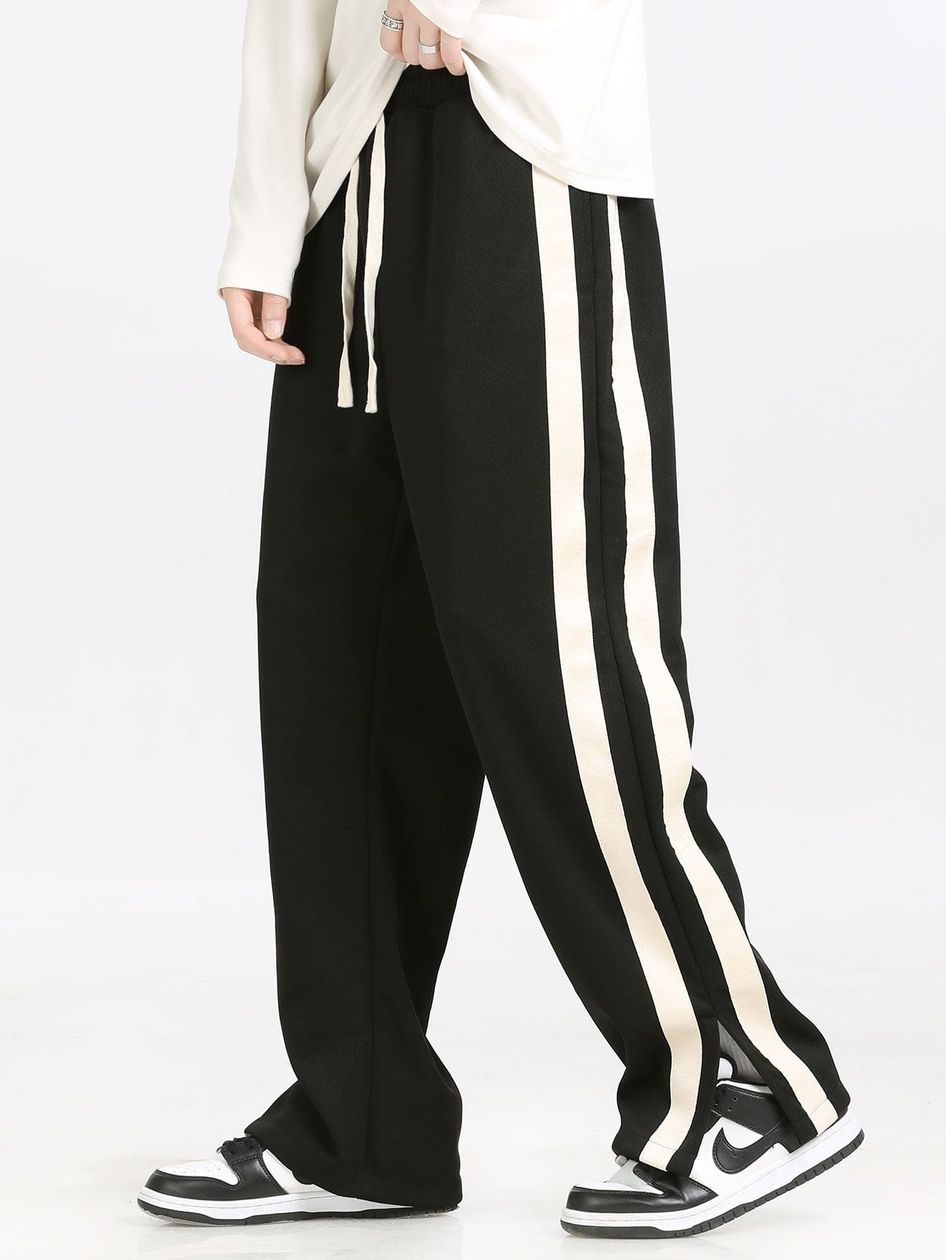 Velira Pants Pantalonai su plyšiu ir juostelėmis
