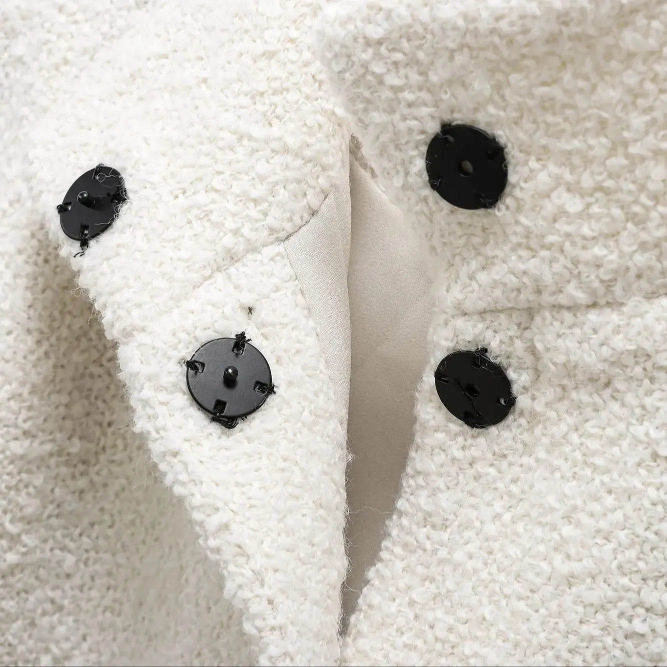 Velira Willow | Textured Wool Cape Jacket Vilis | Tekstūruotas vilnos apsiaustas