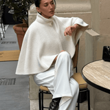 Velira Willow | Textured Wool Cape Jacket Vilis | Tekstūruotas vilnos apsiaustas
