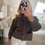 Velira Womens Knitwear Amara Stora Mygtukinė Megztinė